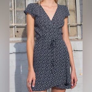 Brandy Melville Navy and White Floral Robbie Dress